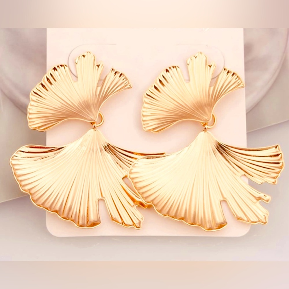 Boutique Gold Floral Leaf Geometric Statement Boho Earrings